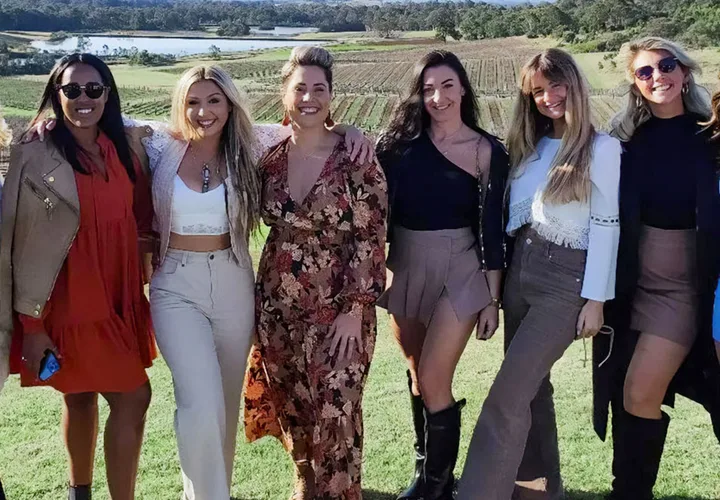 A group of friends together on a Hunter Valley wine tour